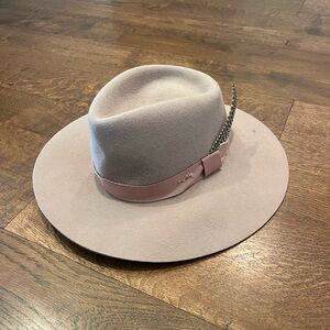 Elegant Light Pink Women's Hat with feather detail